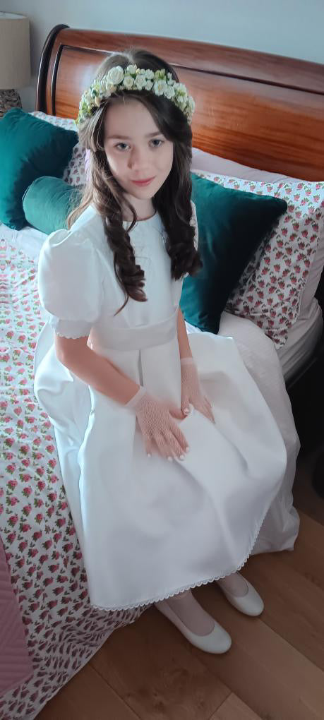 Isabelle Flower & Baby Breath Full Crown