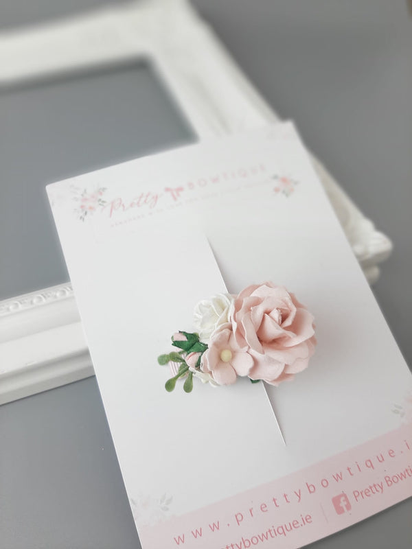 Soft pink & Ivory Flower Clip