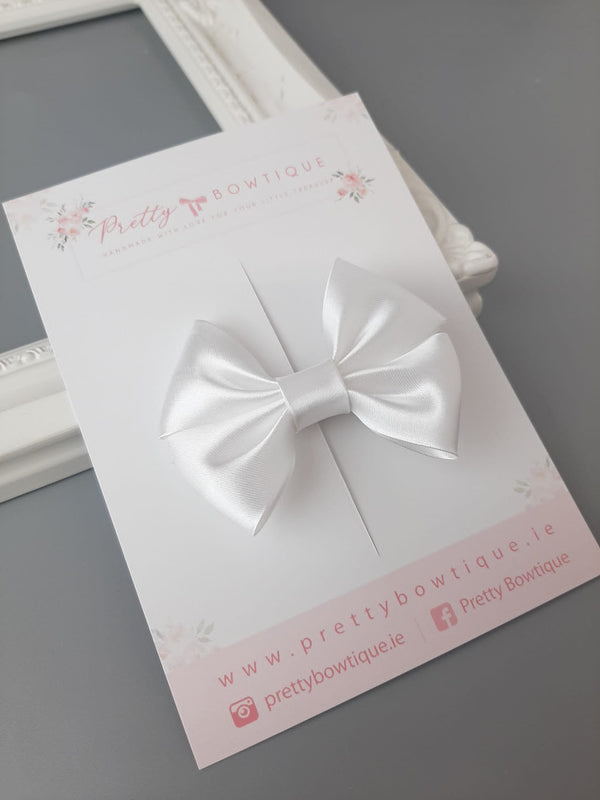 Small White or Ivory Bow