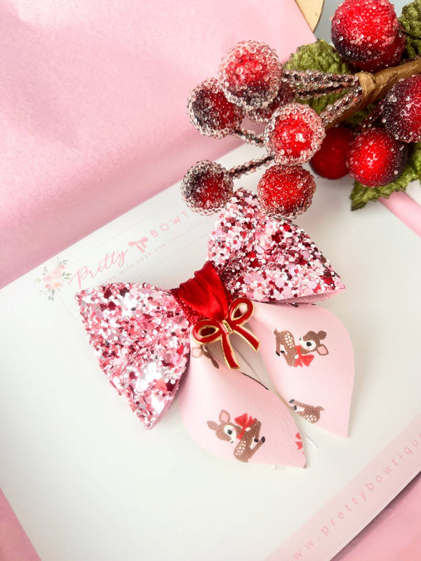 Reindeer with bow