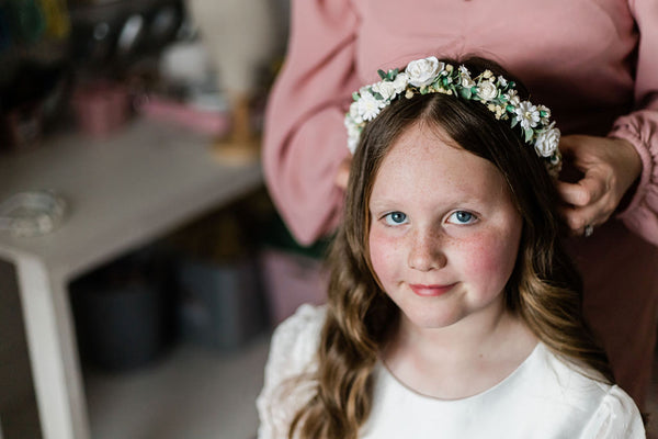 Isabelle Flower & Baby Breath Full Crown