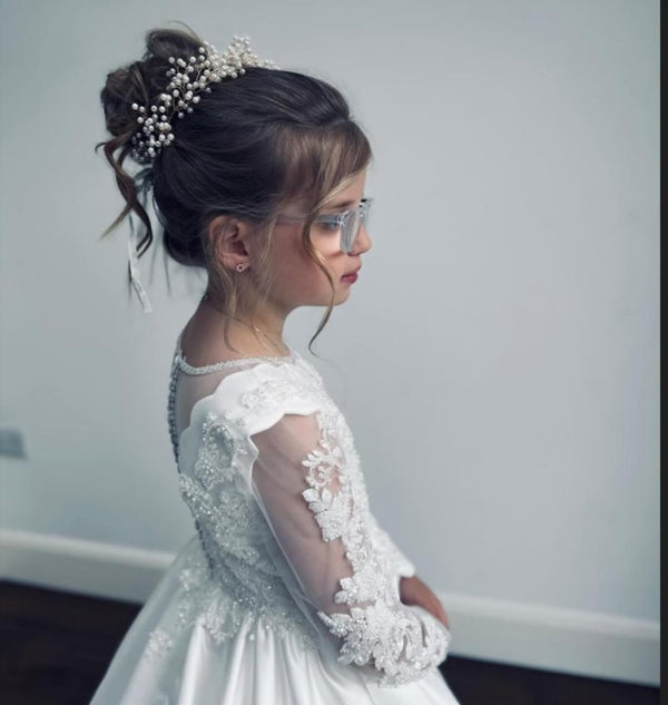 Communion Headpiece , irish communion, irish designer, 1st holy communion headpiece, handmade communion headpiece ireland, communion headpiece girl, communion headpiece ideas, first communion headpiece, holy communion headpiece,  best communion headpiece ireland, communion headpiece with ribbon,