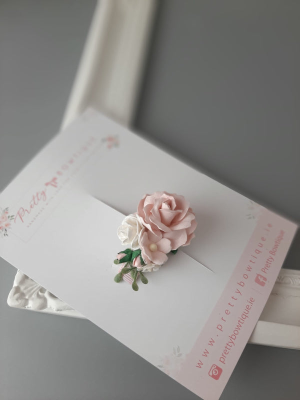 Soft pink & Ivory Flower Clip