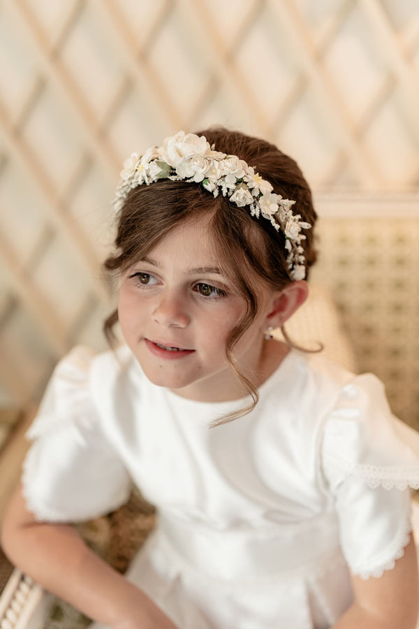 Communion flower crown, Communion flower crown Ireland, First Holy Communion flower crown, First Communion flower crown, girls Communion flower crown, white Communion flower crown, ivory Communion flower crown, floral Communion headpiece, Communion floral crown, Communion flower headpiece, Communion hair accessories, Communion hair accessories Ireland, Communion headpiece Ireland, handmade Communion flower crown, handmade Communion headpiece Ireland, luxury Communion flower crown, girls floral headpiece, 