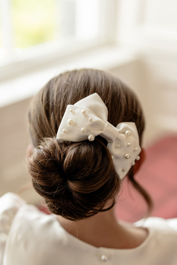 Pearl Bow