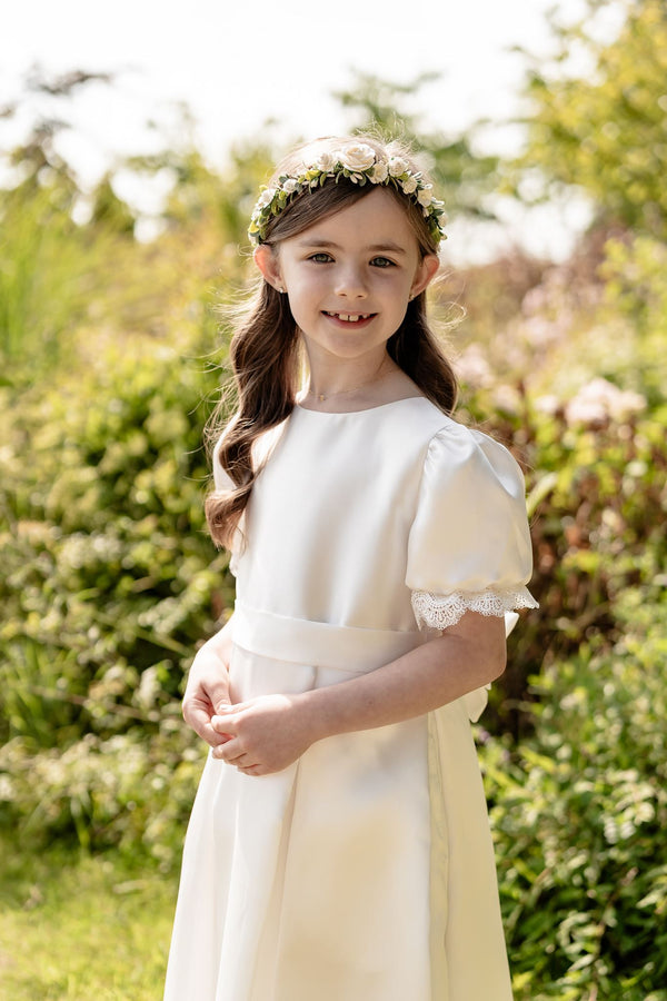Communion flower crown, Communion flower crown Ireland, First Holy Communion flower crown, First Communion flower crown, girls Communion flower crown, white Communion flower crown, ivory Communion flower crown, floral Communion headpiece, Communion floral crown, Communion flower headpiece, Communion hair accessories, Communion hair accessories Ireland, Communion headpiece Ireland, handmade Communion flower crown, handmade Communion headpiece Ireland, luxury Communion flower crown, girls floral headpiece, 
