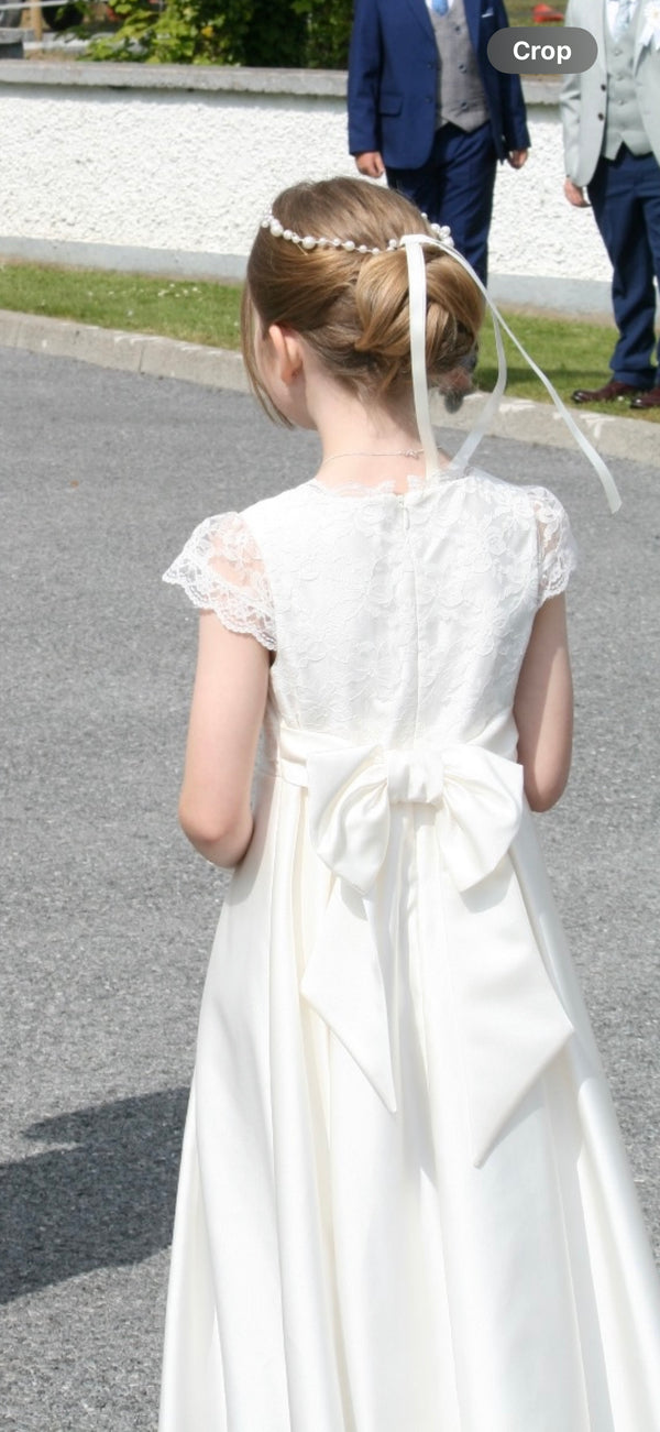 Sarah Ivory Pearl Headpiece