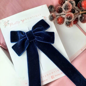 Navy velvet hair bow

Long velvet hair bow

Velvet bow for girls

Navy bow for girls

Girls velvet hair accessories

Velvet hair bow clip

Navy hair bow clip