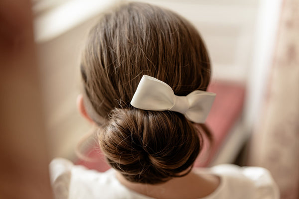 Communion hair clip, communion clip, communion hair style ,communion bow, irish communion, handmade irish communion bow, 