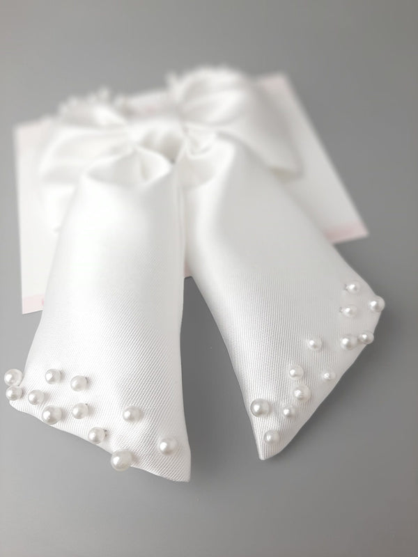 Pearl Bow
